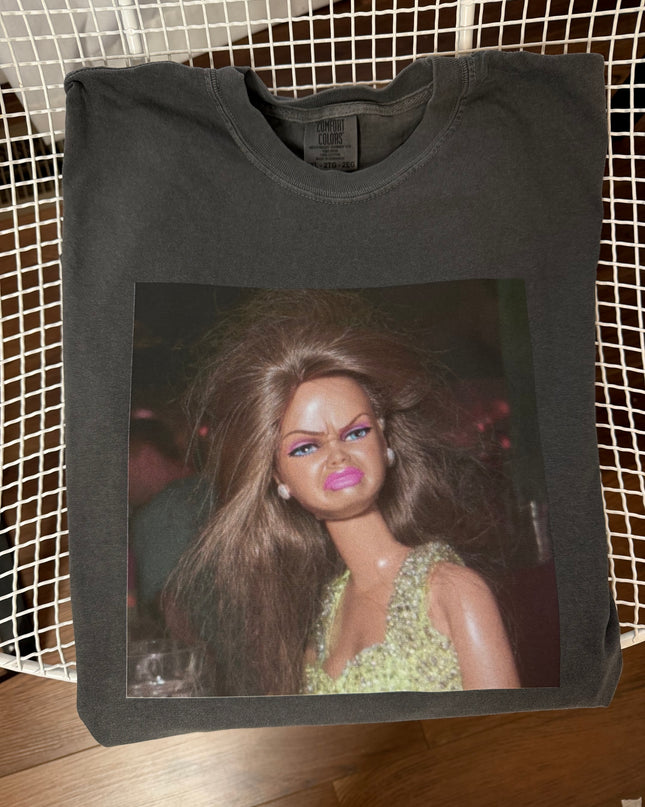 Doll face tee