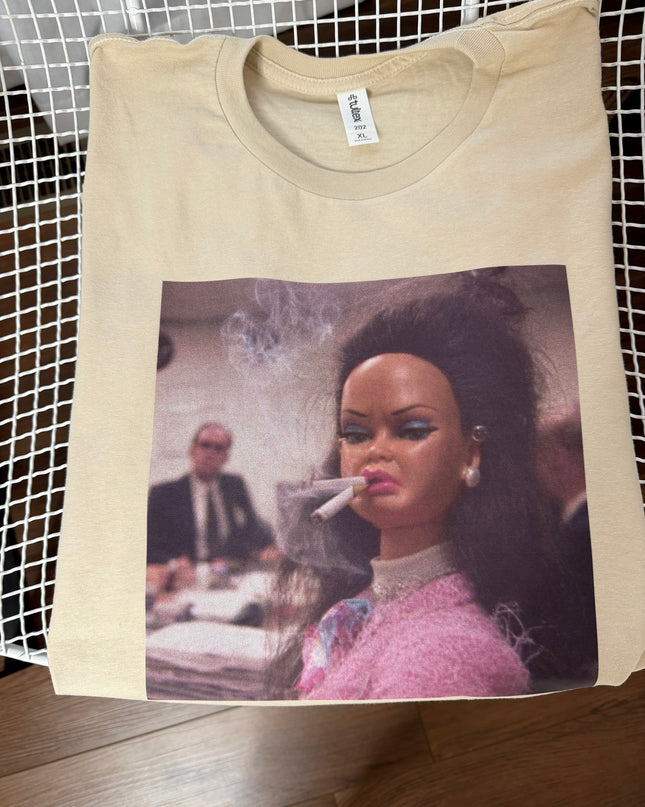 Doll face tee cig